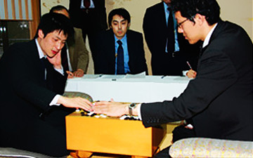 December 4th, 2008: The 34th Tengen Go Tournament.